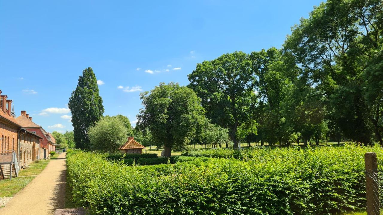 Schloss Rothenklempenow Hotel Buitenkant foto